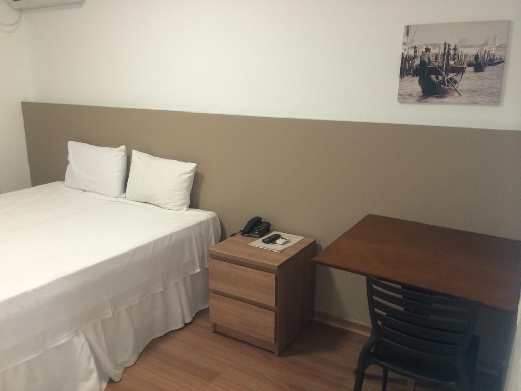 Lord Hotel Aeroporto Confins Vespasiano Extérieur photo