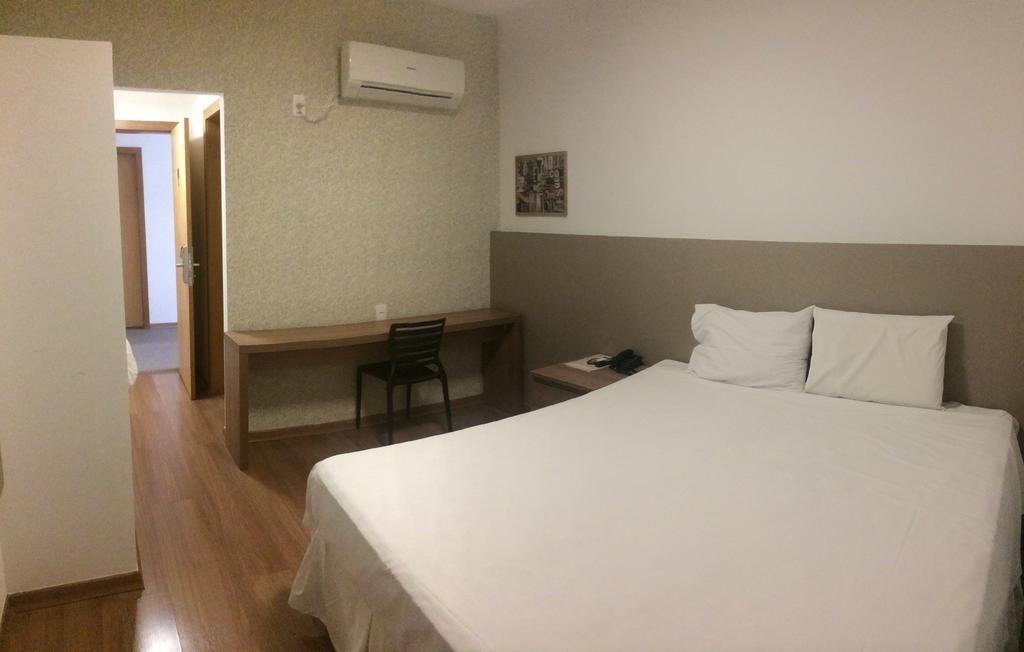 Lord Hotel Aeroporto Confins Vespasiano Extérieur photo