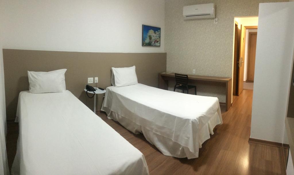 Lord Hotel Aeroporto Confins Vespasiano Chambre photo