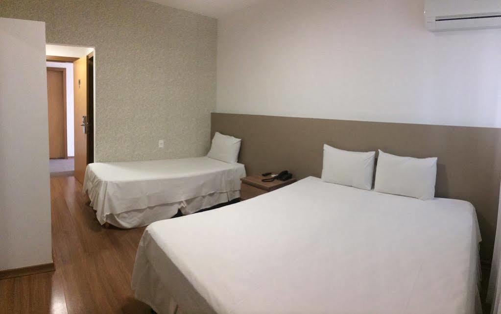 Lord Hotel Aeroporto Confins Vespasiano Extérieur photo