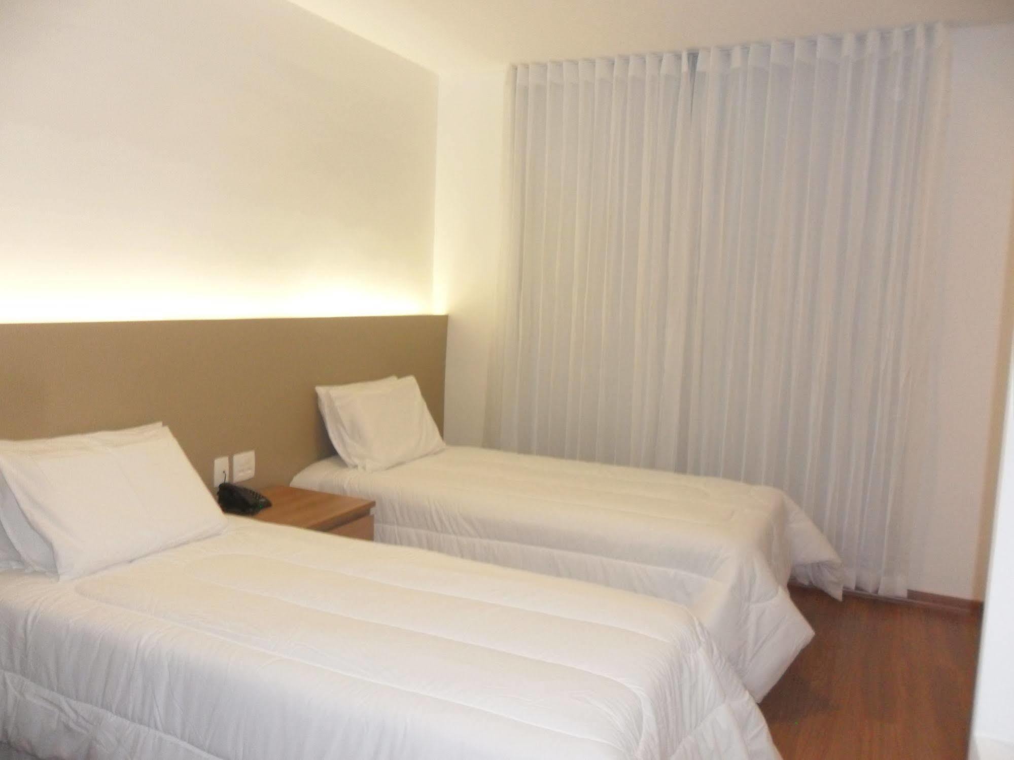 Lord Hotel Aeroporto Confins Vespasiano Extérieur photo